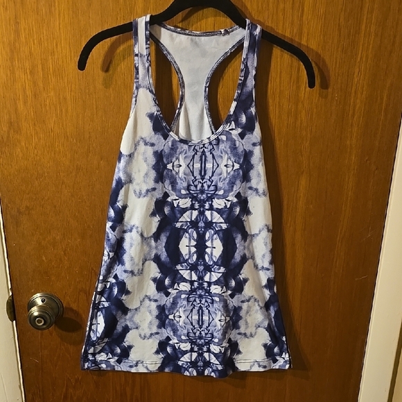 Lululemon Blue and White Patterned Tank Top - Picture 1 of 3